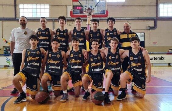 Bautista Rodríguez forma parte del U 15 de Olimpo que finalizó subcampeón. 