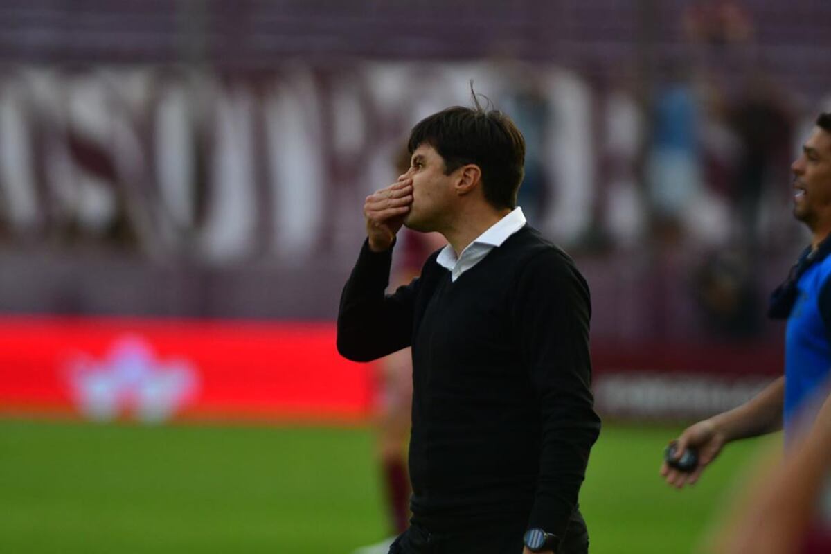 Talleres se alejó más de la cima, por la goleada de River