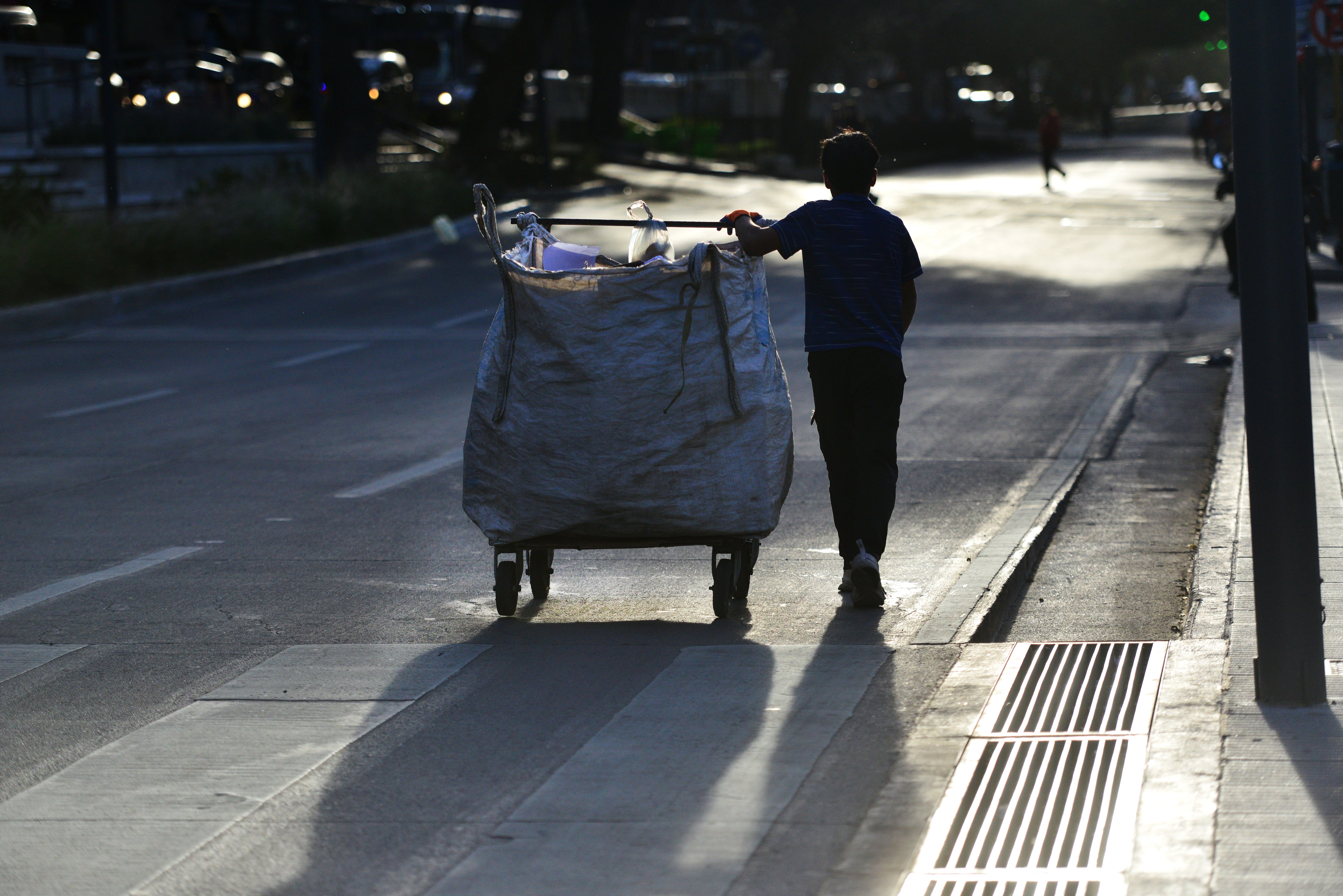 La pobreza fue de 44,7% en tercer trimestre de 2023, según la UCA.