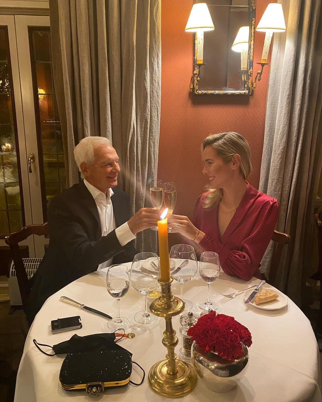 Eduardo Constantini y Elina Fernández festejando sus dos años de casados en febrero del 2022.