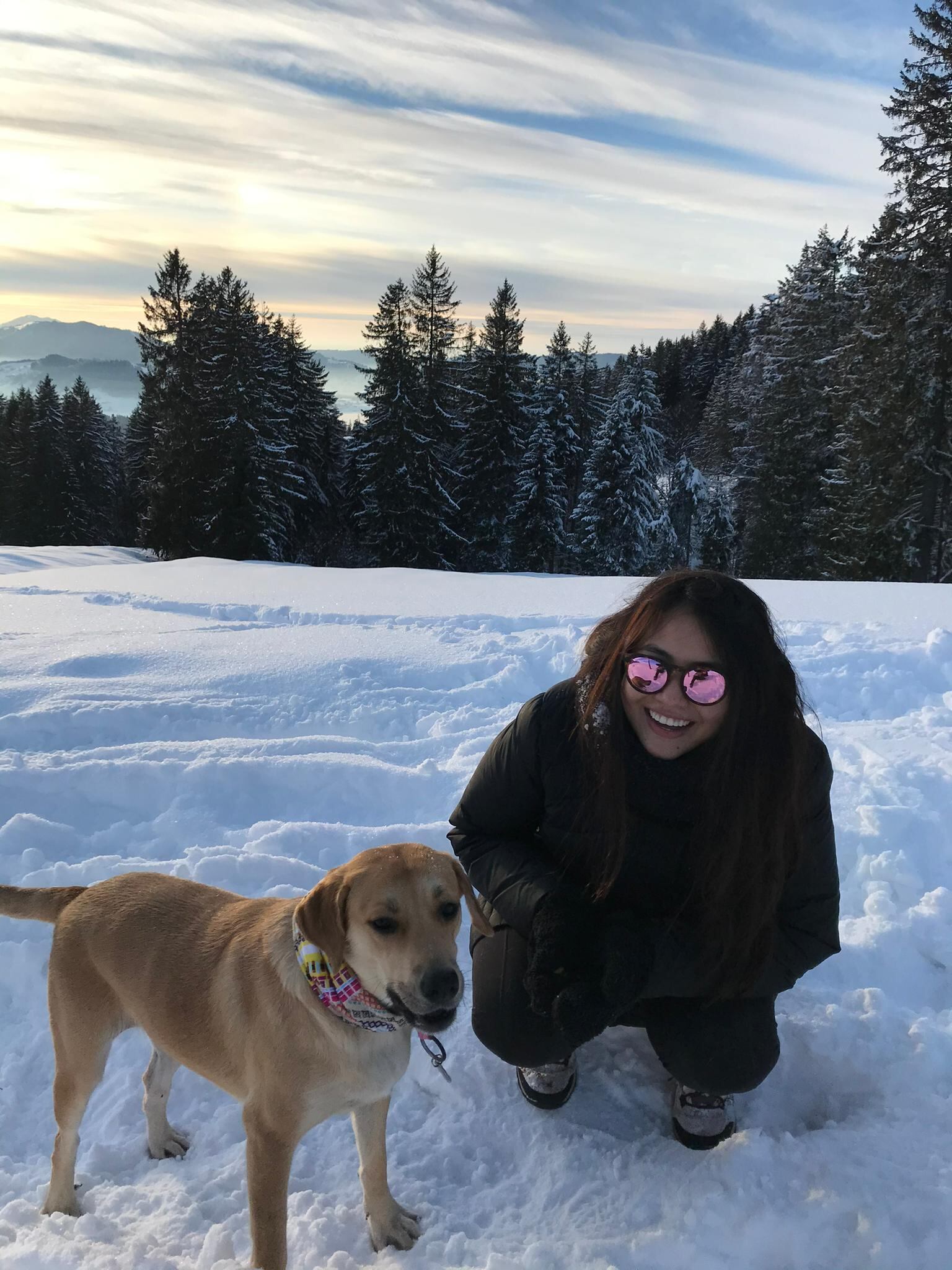 Desde Suiza, Michelle (31) junto a Micaela, su mascota.