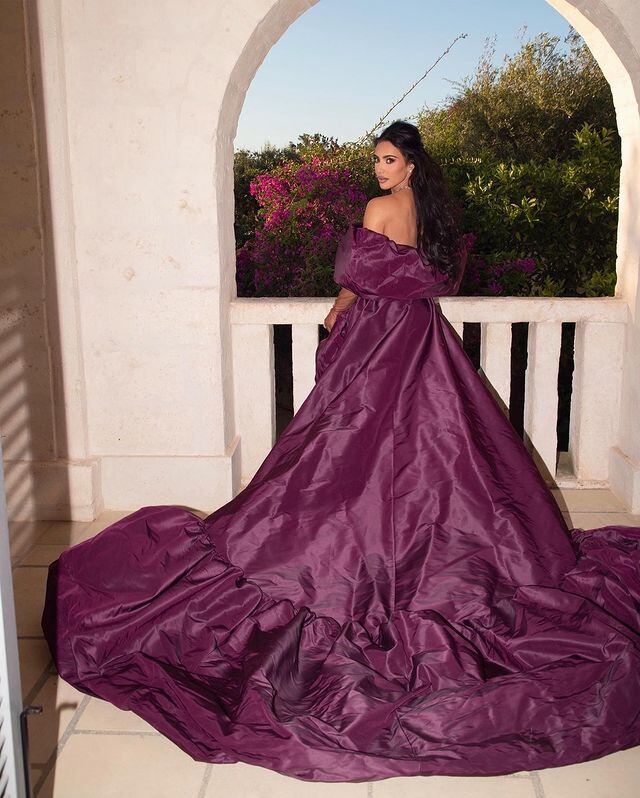 Kim Kardashian y un vestido glamoroso de Dolce & Gabbana