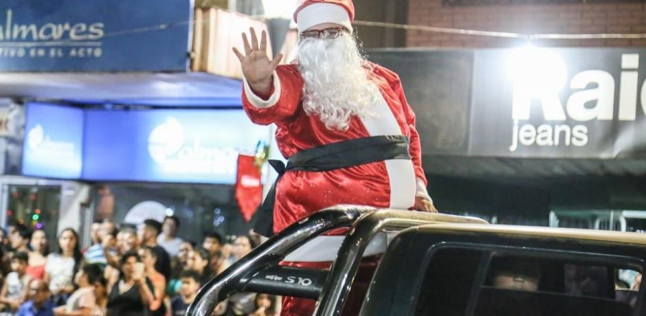 Se realizó el Desfile Navideño en Eldorado con un acompañamiento multitudinario