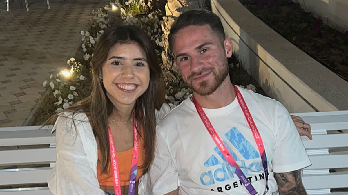 La alegría de Camila Mayan, novia de Alexis Mac Allister, tras el gol del pampeano contra Polonia
