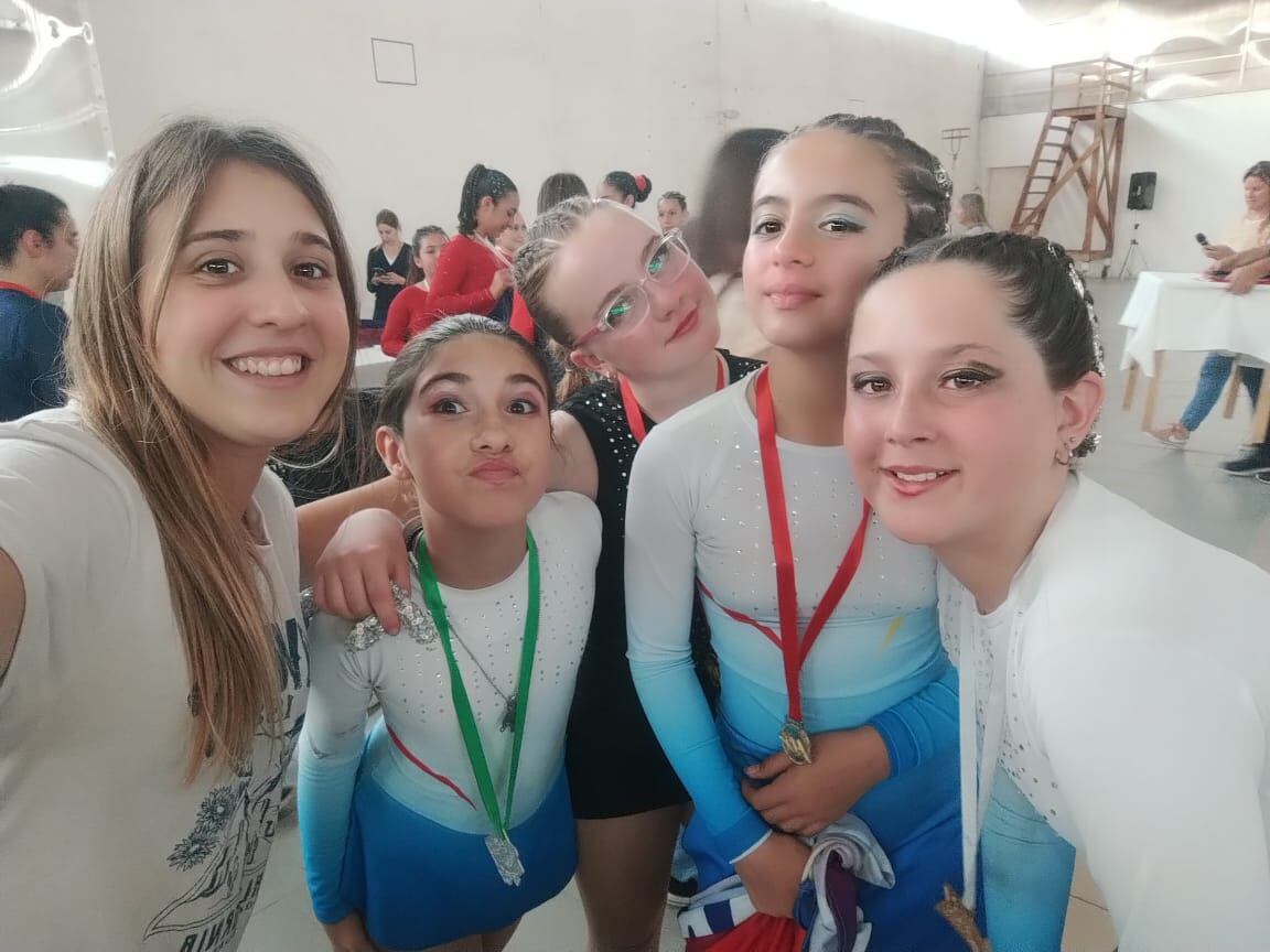 Excelentes resultados de las patinadoras de Colegiales en el Regional de Laprida