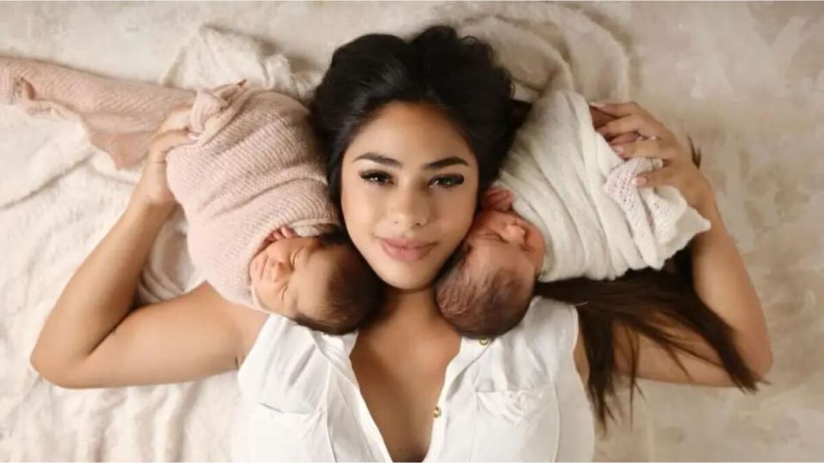 El llanto de Daniela Celis tras dejar a sus hijas por trabajo: “Una mochila de culpa”
