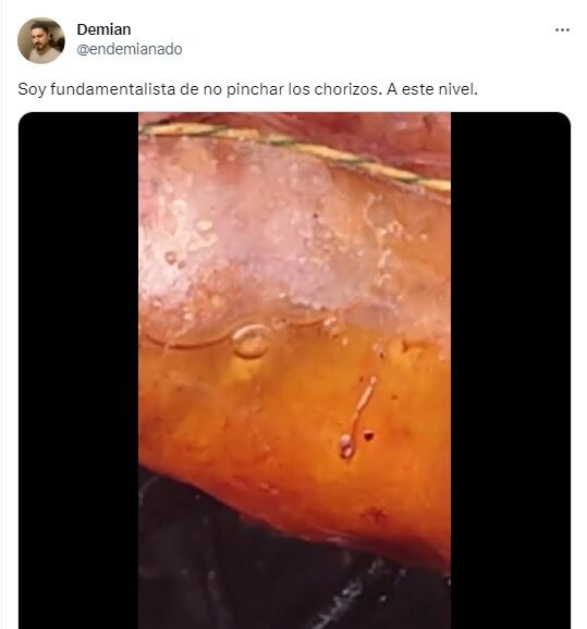 Debate viral por si pinchar o no los chorizos a la parrilla