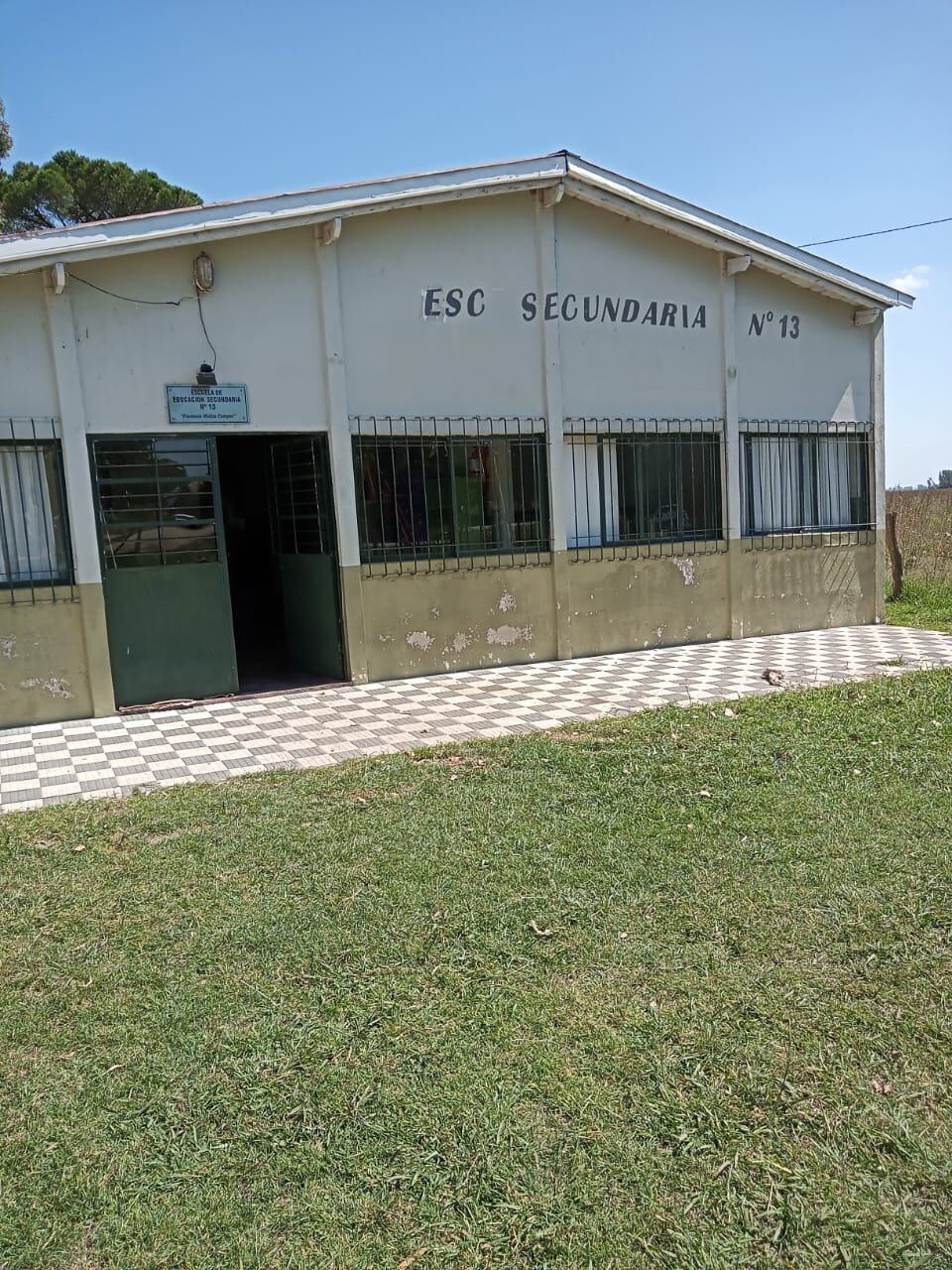 Así es la situación en la escuela de De la Canal, en Tandil.