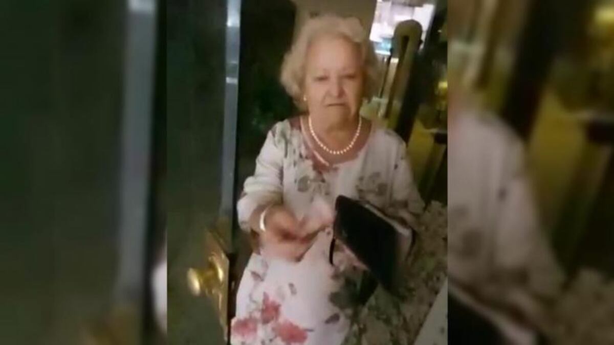 Córdoba en positivo: le devolvió la billetera con varios miles de pesos y filmó su emoción