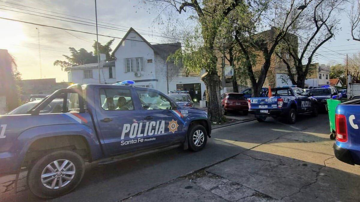 Alarmante: las personas detenidas en las comisarías de Rosario triplican la capacidad