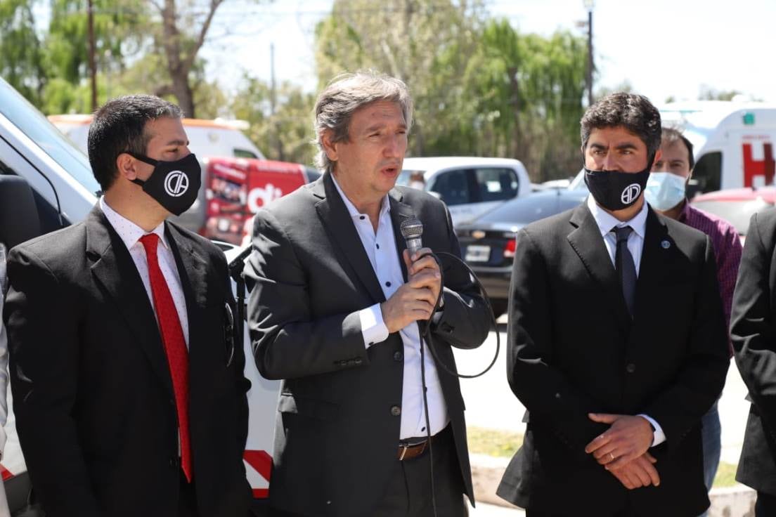 Entrega de ambulancia en San Rafael. 