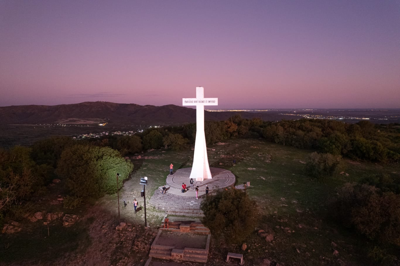 Ascensos nocturnos en Carlos Paz, Cerro La Cruz