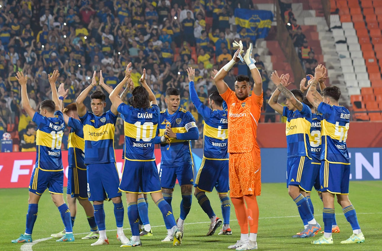 El Club Atlético Boca Juniors pasó a semifinales de la Copa Argentina por penales
El xeneize empató con Talleres de Córdoba 1 a 1, pero le ganó a los cordobeses por penales y enfrentará a Estudiantes de La Plata.

Foto. Orlando Pelichotti