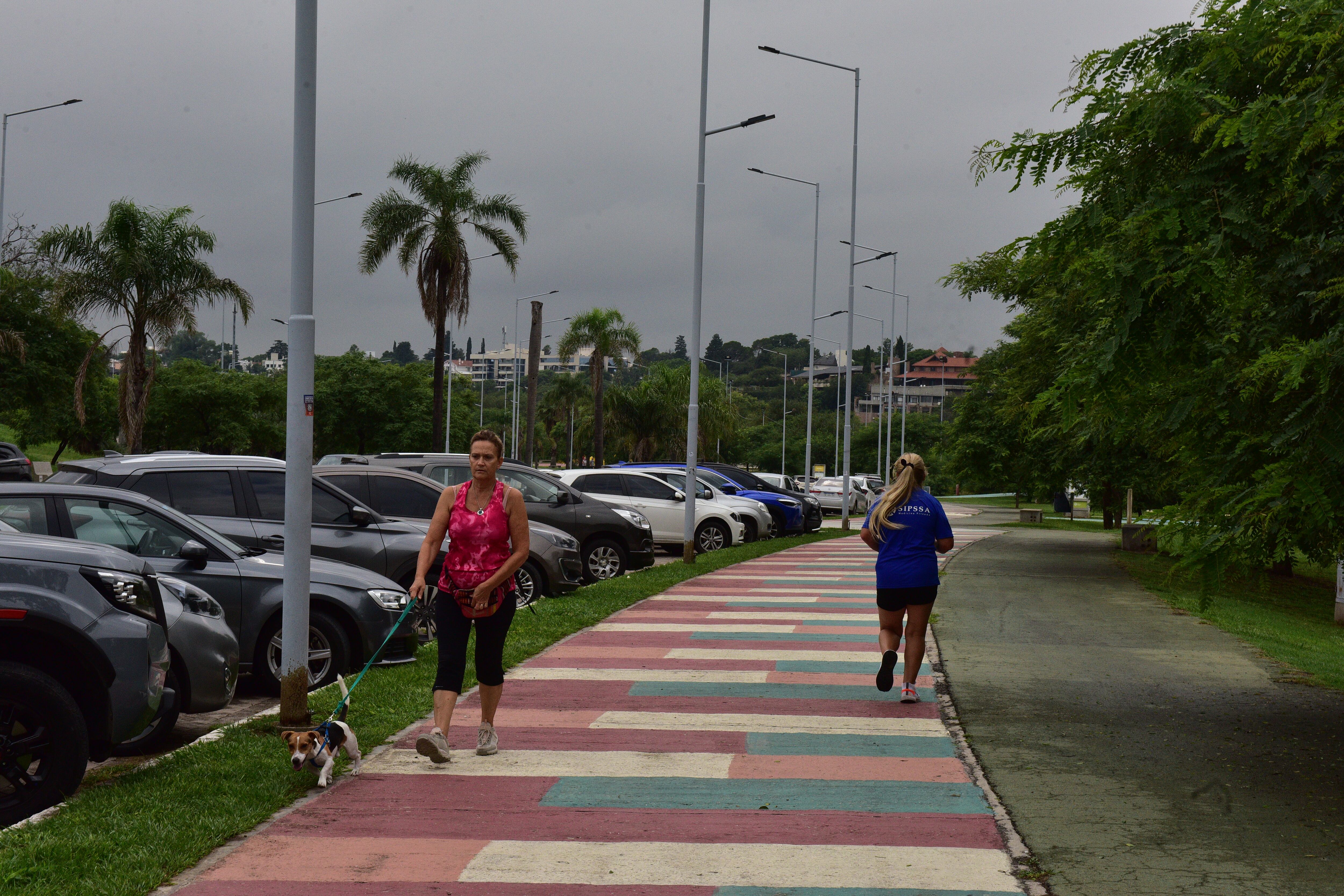 En invierno, el Parque del Kempes cambia su horario de apertura y cierre . (José Gabriel Hernández / La Voz)