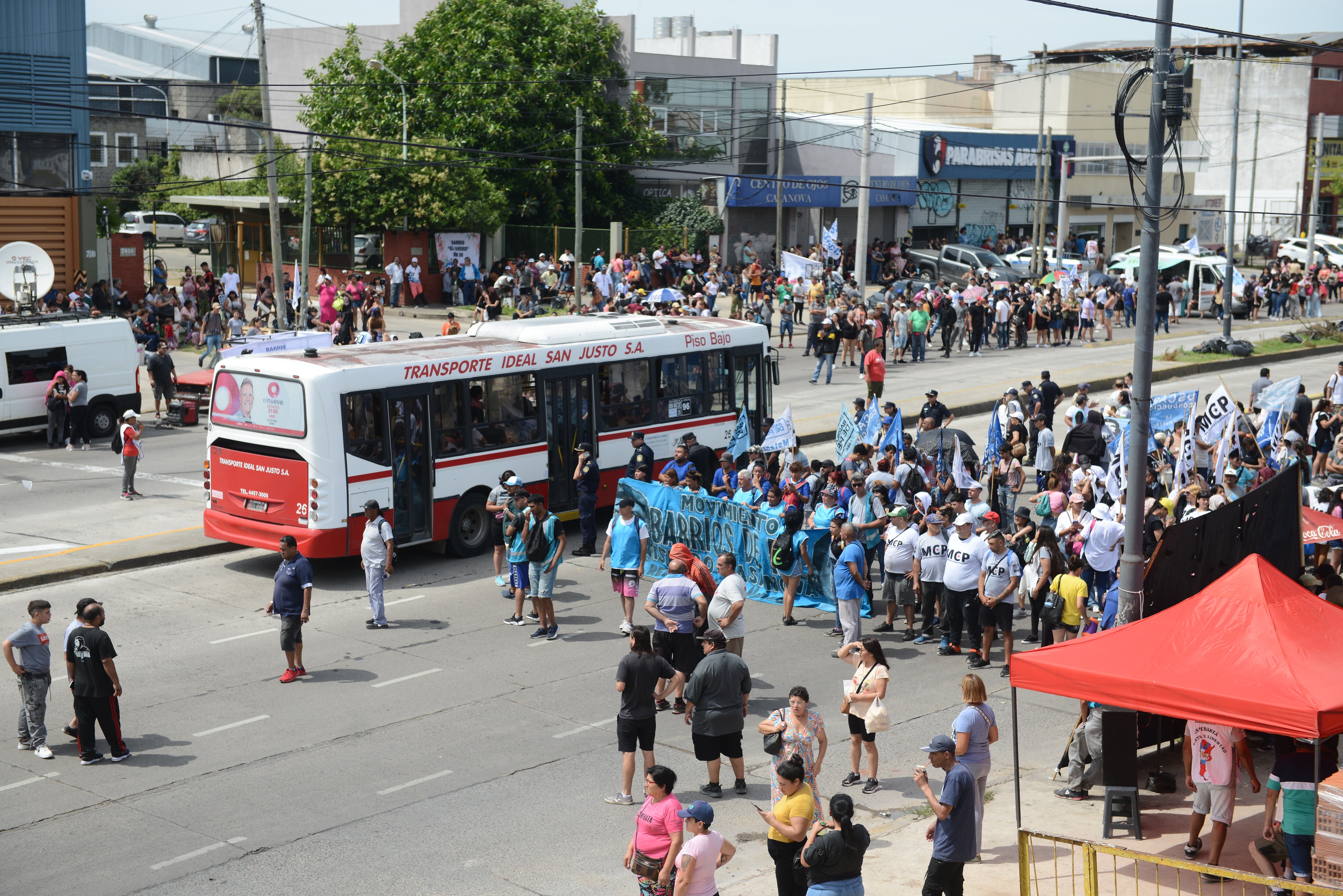 Protesta en Ruta 3, Isidro Casanova.