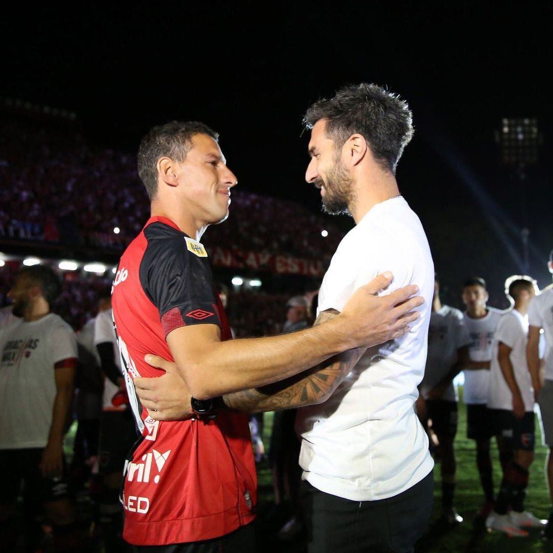 Después de la despedida de Maxi Rodríguez, Scocco anunció que deja el fútbol (@nacho.scocco32).