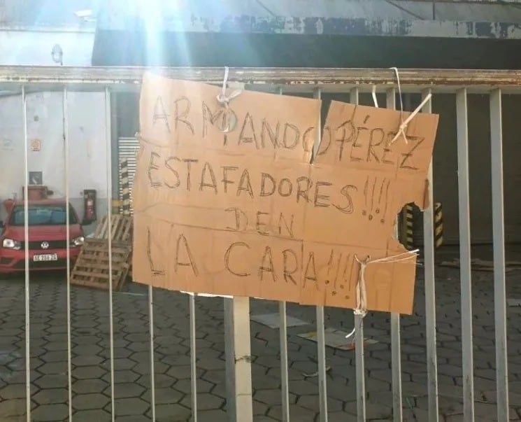 El duro reclamo de los empleados de la firma a cargo de Armando Pérez.