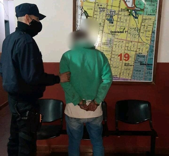 Hombre fue detenido por estar involucrado en un siniestro a una peluquería. Policía de Misiones