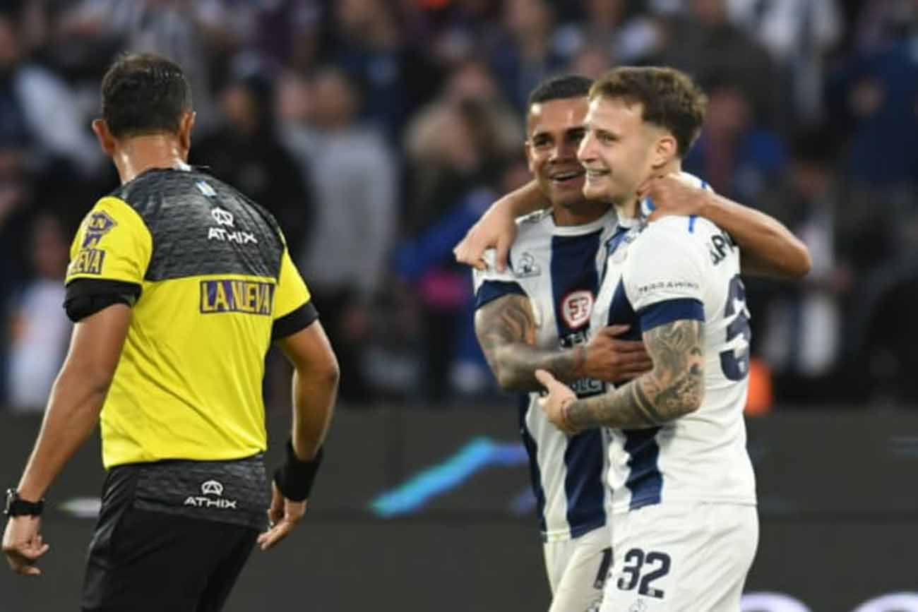 Clasico Talleres Instituto en el Estadio Kempes. Facundo Luque / La Voz