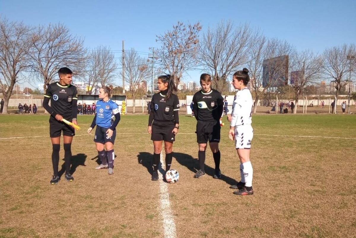 En Buenos Aires, el femenino de Talleres venció a Quilmes por 2 a 0