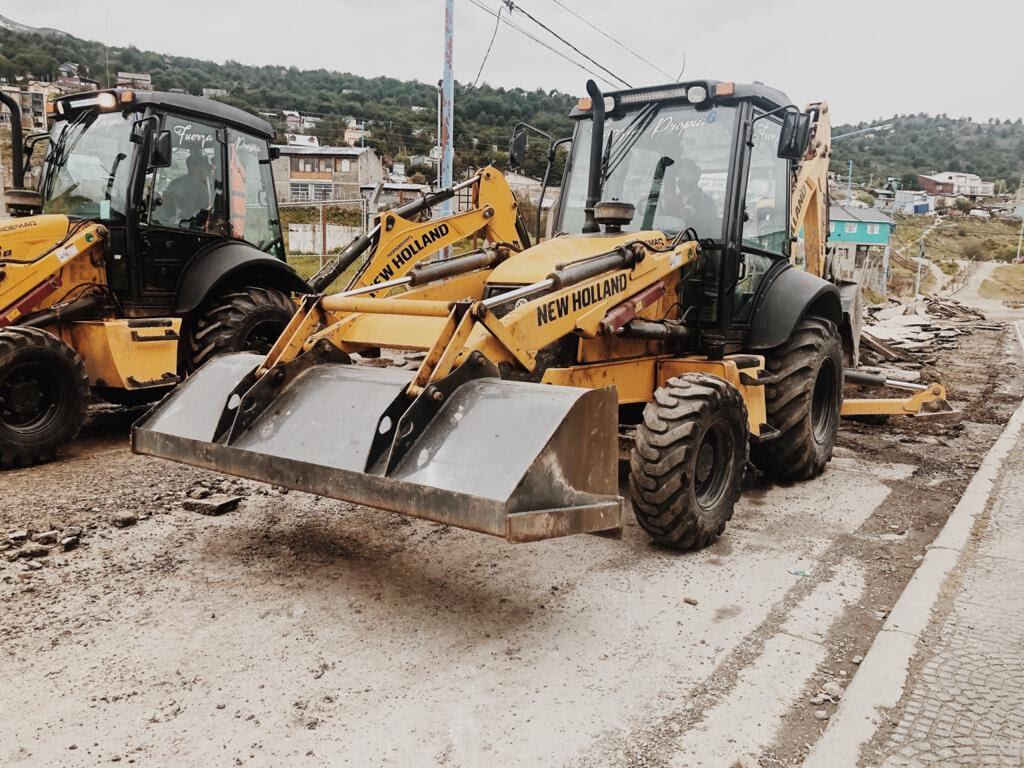 Autoridades del Municipio recorrieron las obras de repavimentación activas en la ciudad.