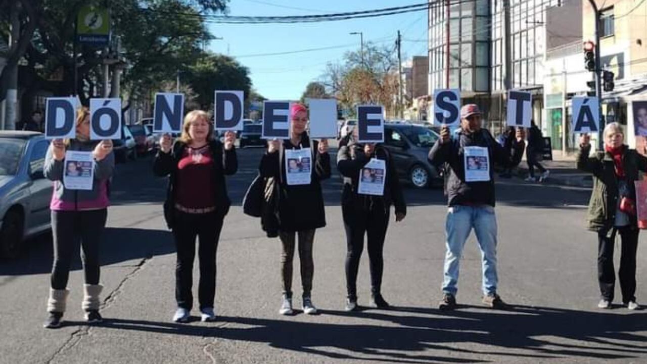 Semaforazo en San Luis para pedir por la aparición con vida de Guadalupe Lucero