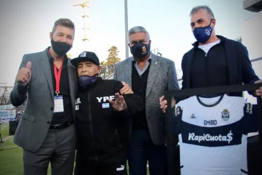 Diego Maradona. El viernes, día de su cumpleaños, antes del partido de Gimnasia. (prensa Liga Profesional)