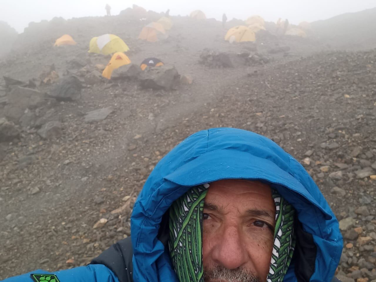 Ricardo Poggi, el hombre que subió el Aconcagua a los 63 años con su familia