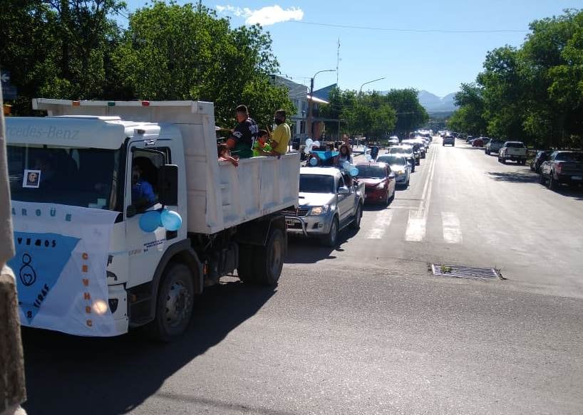 Los malargüinos se manifestaron por todo el centro de la ciudad en favor de las dos vidas. 