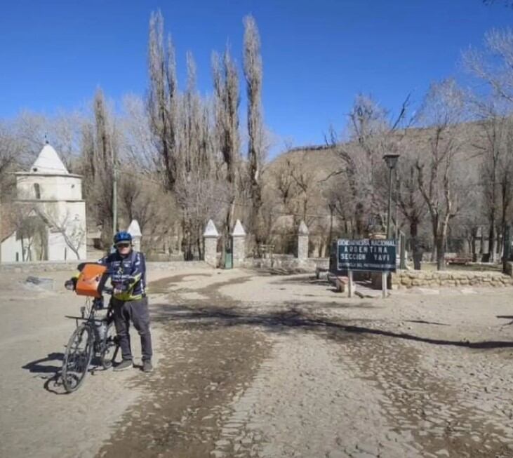 Así cumplía su sueño el jubilado Gabriel Leone.