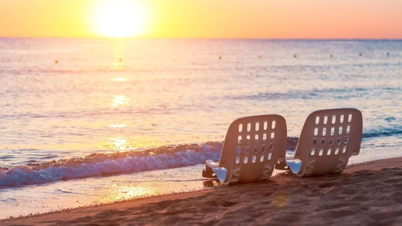 Uno de los problemas más comunes durante las vacaciones en la playa son los posibles robos de tus objetos en la playa.