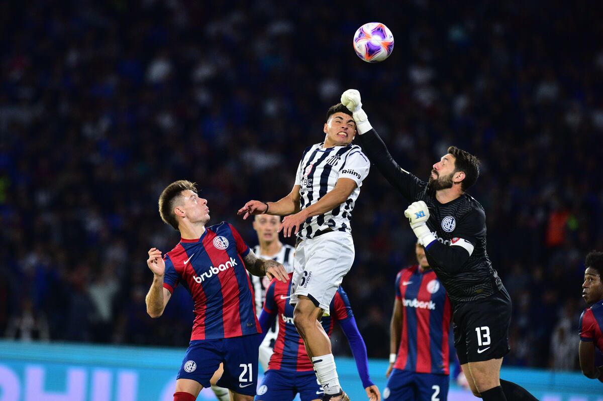 Video: el penal que le atajaron a Michael Santos y podría haber sido el triunfo de Talleres