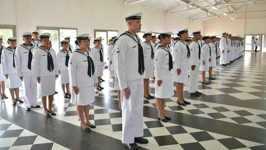 Puerto Belgrano: egresos en la Escuela de Suboficiales de la Armada