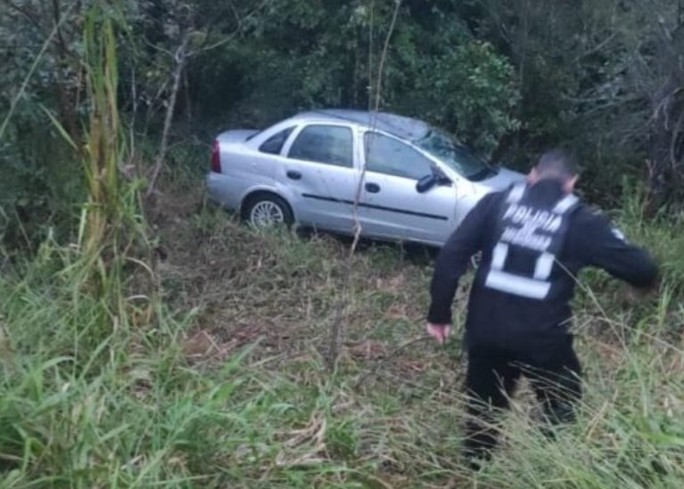 Siniestro vial en Campo Ramón: despistó con su automóvil y resultó ileso.