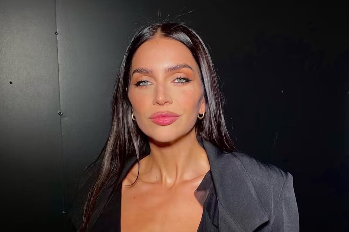 Transparencias y brillos: Zaira Nara enamoró corazones con un look total black infartante