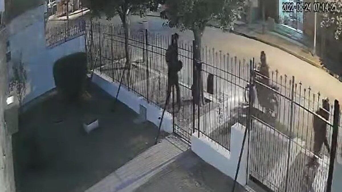 Otro episodio violento en Córdoba: iba a la escuela, le robaron la mochila y le dispararon a quemarropa