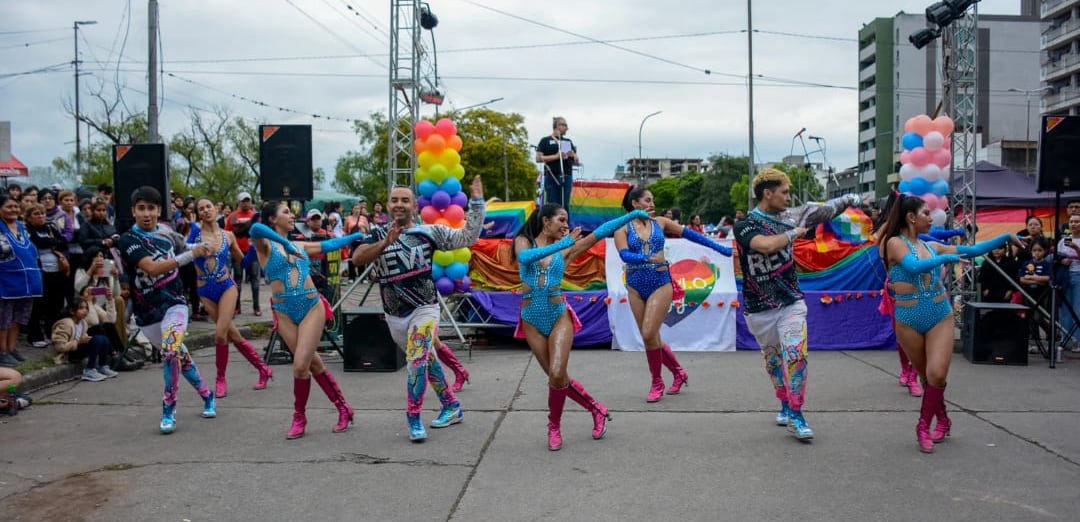 Artistas de diferentes géneros sumaron su presencia en las actividades del sábado en la avenida 19 de Abril.