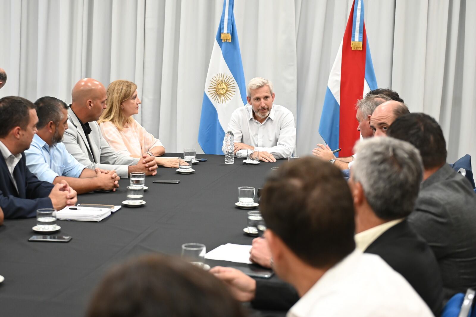 Reunión con intendentes y Frigerio por el servicio urbano de pasajeros.