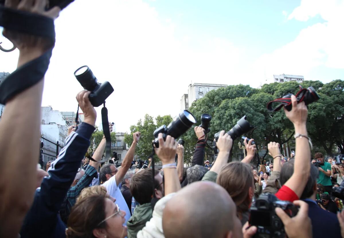 Camarazo en Rosario por Pablo Grillo, el fotógrafo herido en la represión en el Congreso