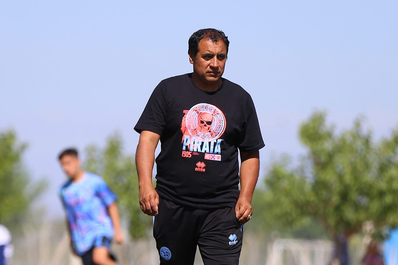 Norberto Fernández, el entrenador interino de Belgrano. (Prensa Belgrano)