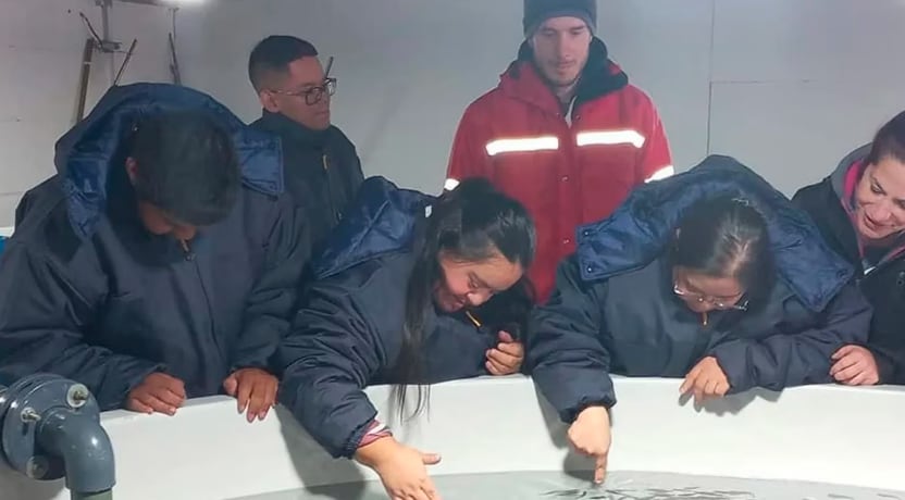 La empresa Idris Patagonia capacita e incorpora a personas con discapacidad en su planta de Piedra del Águila.