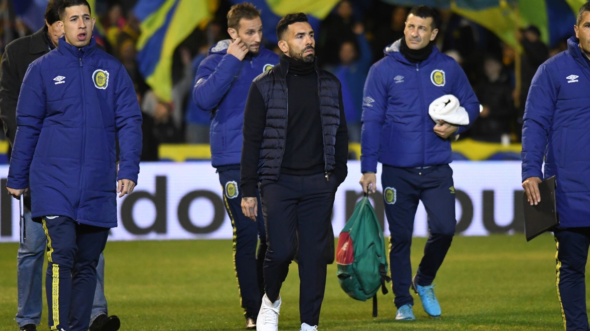 Carlos Tévez debutó como DT de Rosario Central con derrota por 1 a 0 ante Gimnasia.