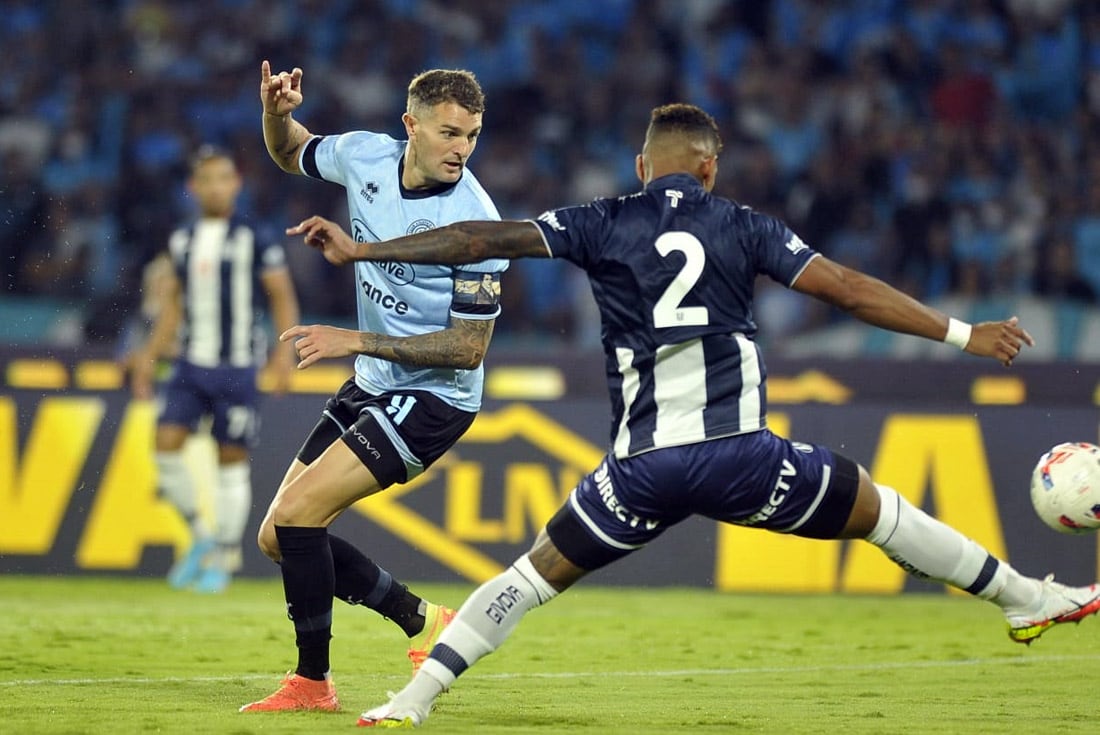 Pablo Vegetti, goleador y capitán de Belgrano. Rafa Pérez, de los pocos que mantiene su nivel en Talleres.
(Javier Ferreyra/ La Voz)