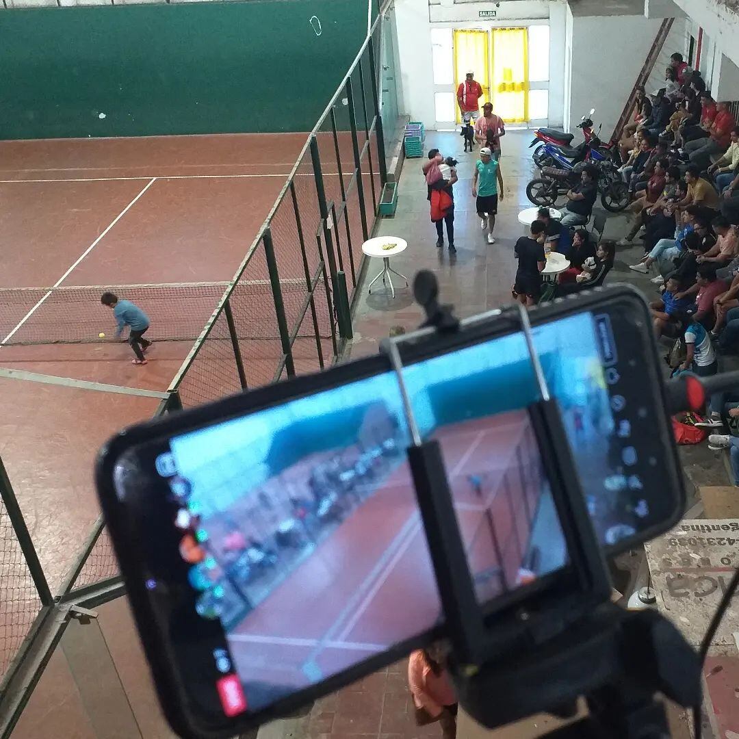 Con el Circuito Unificado de Pádel (CUP), las canchas de pádel en Jujuy están recuperando jugadores, como también concurrencia de público.