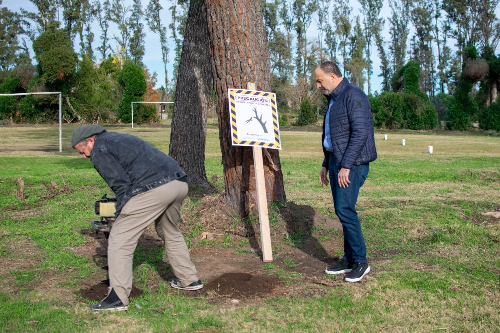 Colocan Cartelería en el Parque Cabañas de Tres Arroyos