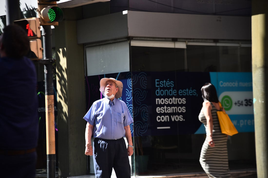 Calor en Córdoba, la máxima podría llegar a 37 grados. (Pedro Castillo/ La Voz)