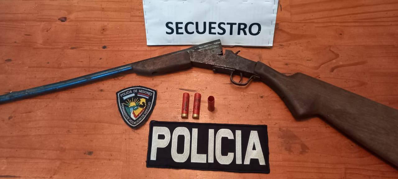 Atemorizaba a sus vecinos con un arma de fuego en Puerto Iguazú y fue detenido.