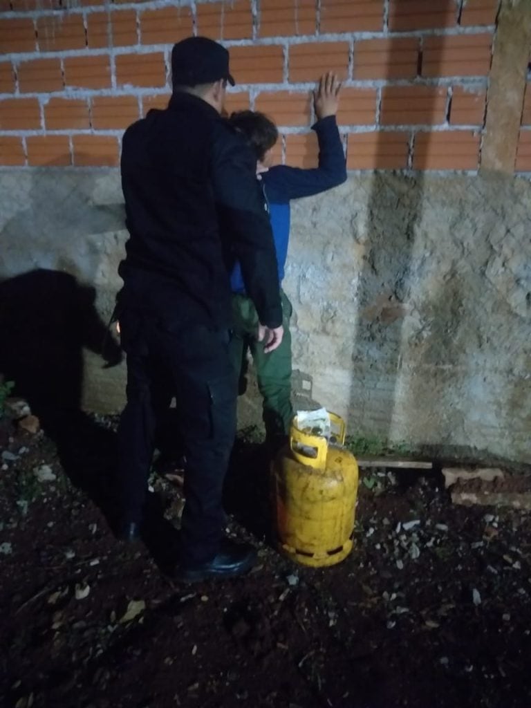 Varias personas detenidas tras operativos de seguridad en Puerto Iguazú.