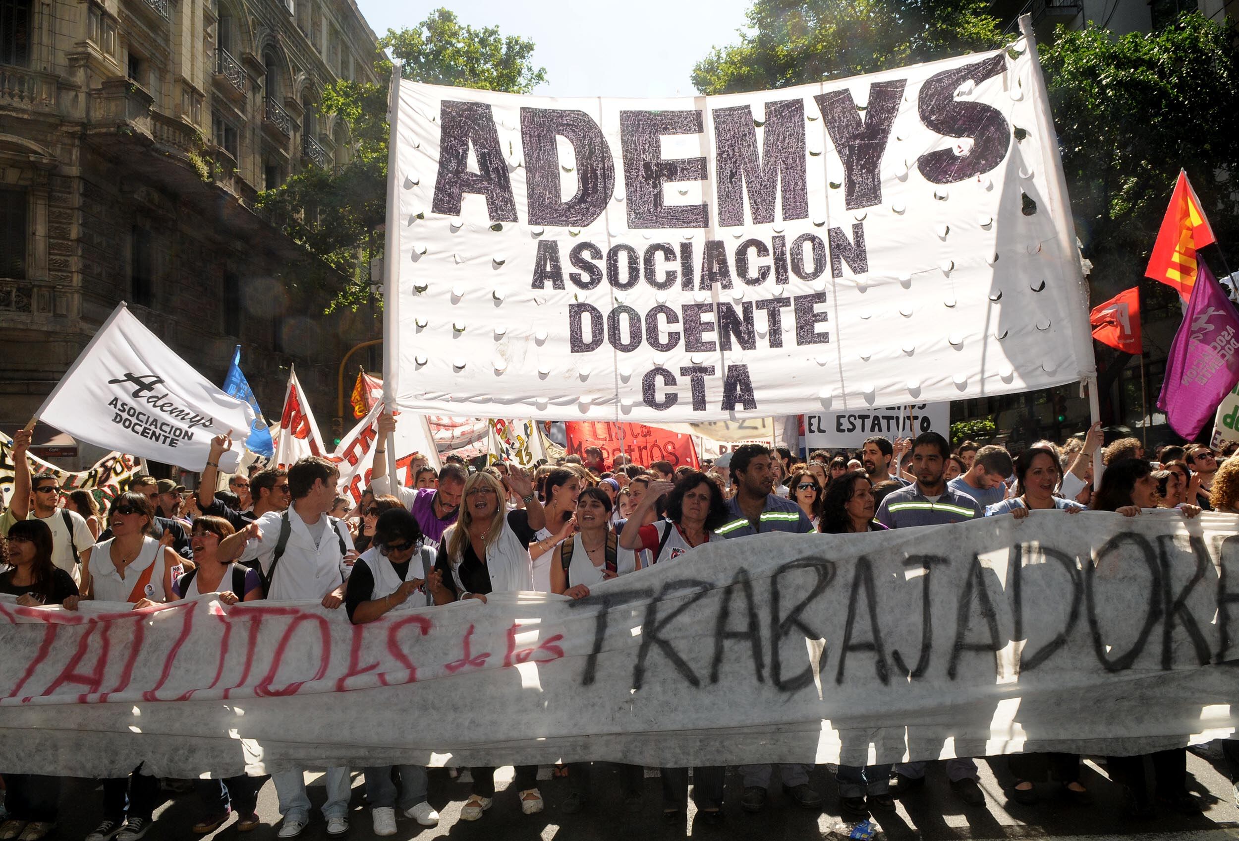 Marcha docente del gremio Ademys. (Archivo)