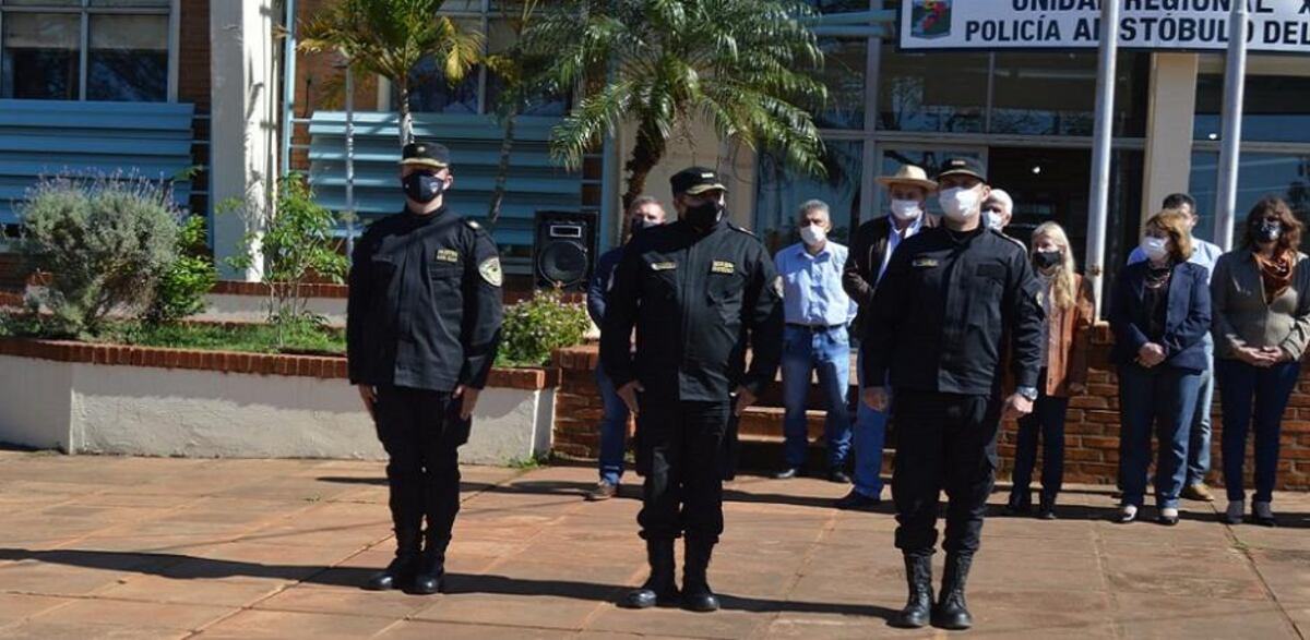 Aristóbulo del Valle: asumen nuevos jefes de la Unidad Regional XI